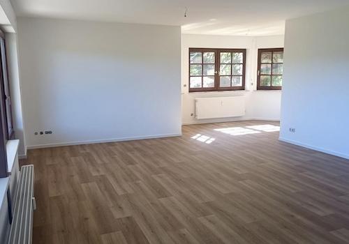 Wohn-/Esszimmer & offene Küche