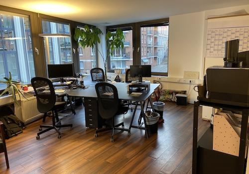 Büro 1