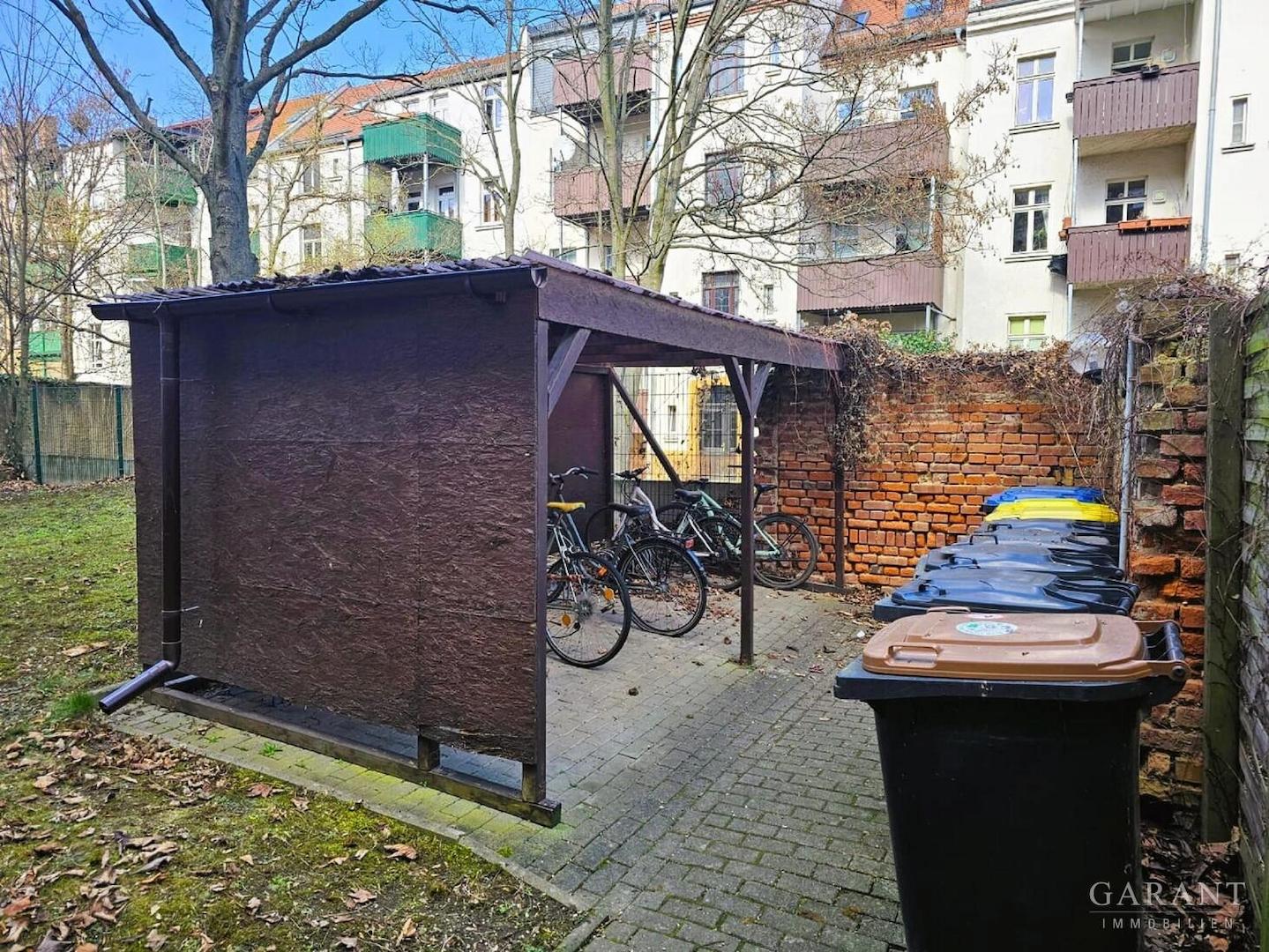 18 Fahrrad-Carport