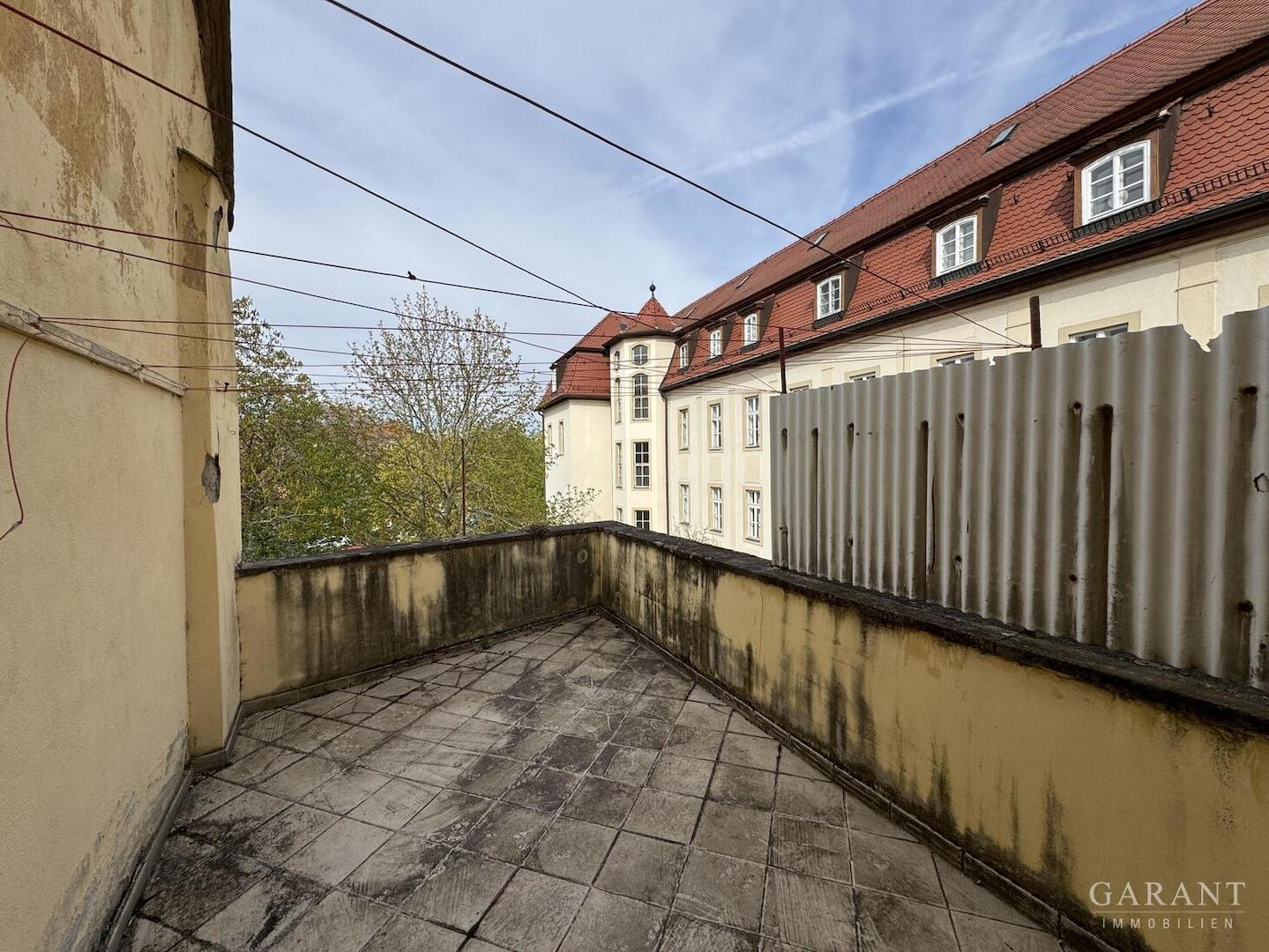 Balkon OG