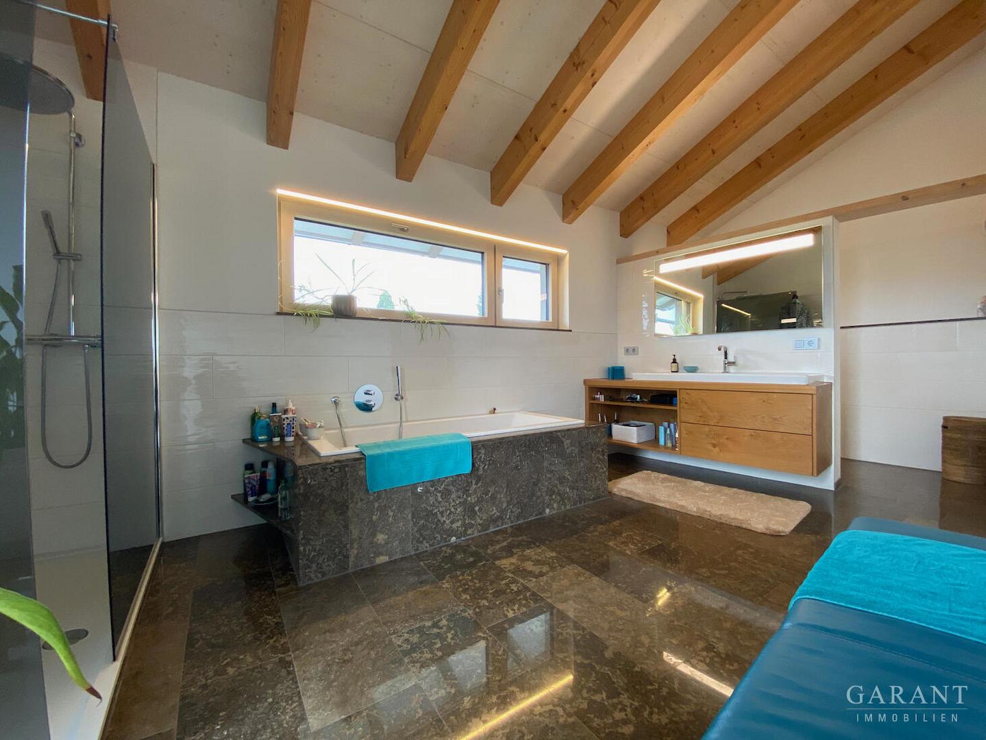 Badezimmer 2