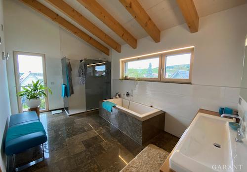 Badezimmer 2