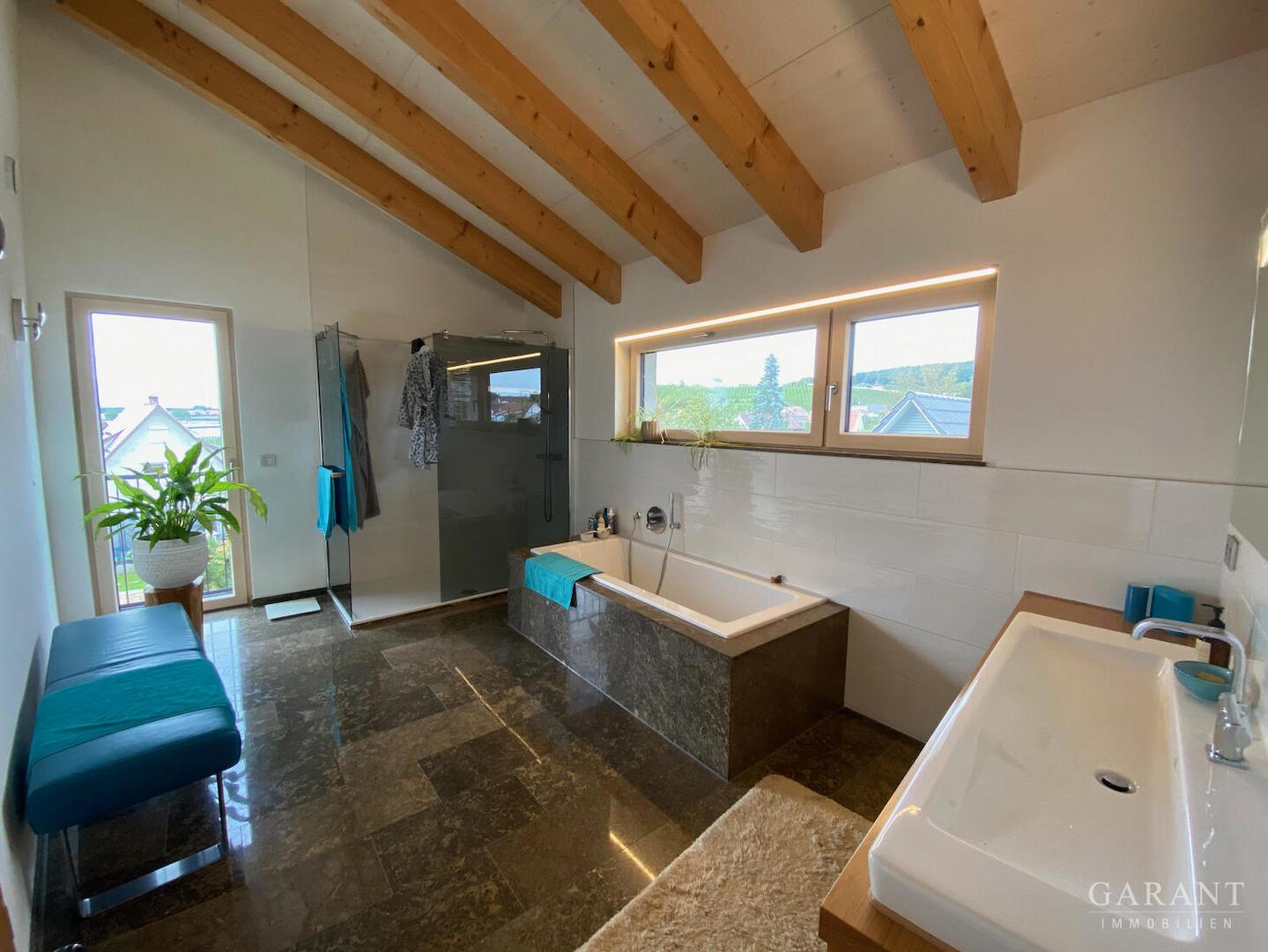 Badezimmer 2