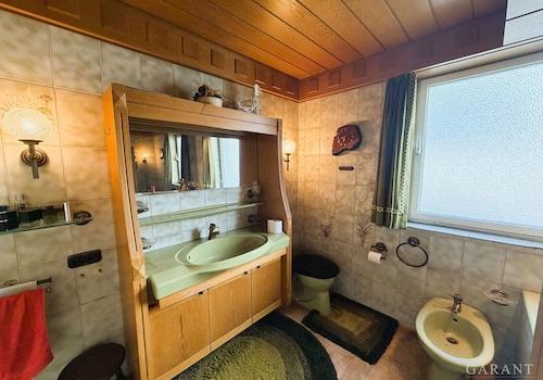Badezimmer 1.OG