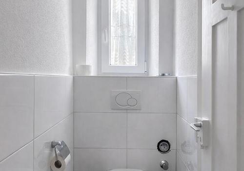 EG rechts, WC