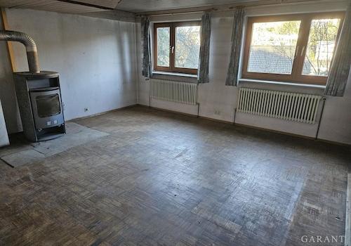 UG: Wohnzimmer