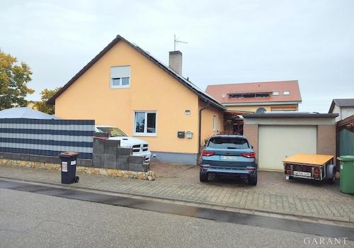 Zufahrt Garage