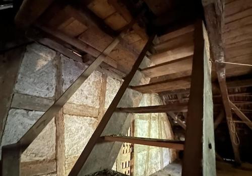 Treppe zur Scheune