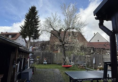 Terrasse mit Garten