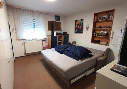 Zimmer Vorderhaus