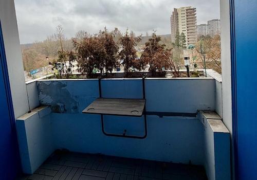 Kleiner Balkon vom Essbereich zu betreten 
