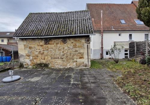 Terrasse mit Werkstatt