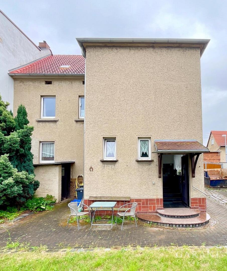 Hausansicht Garten
