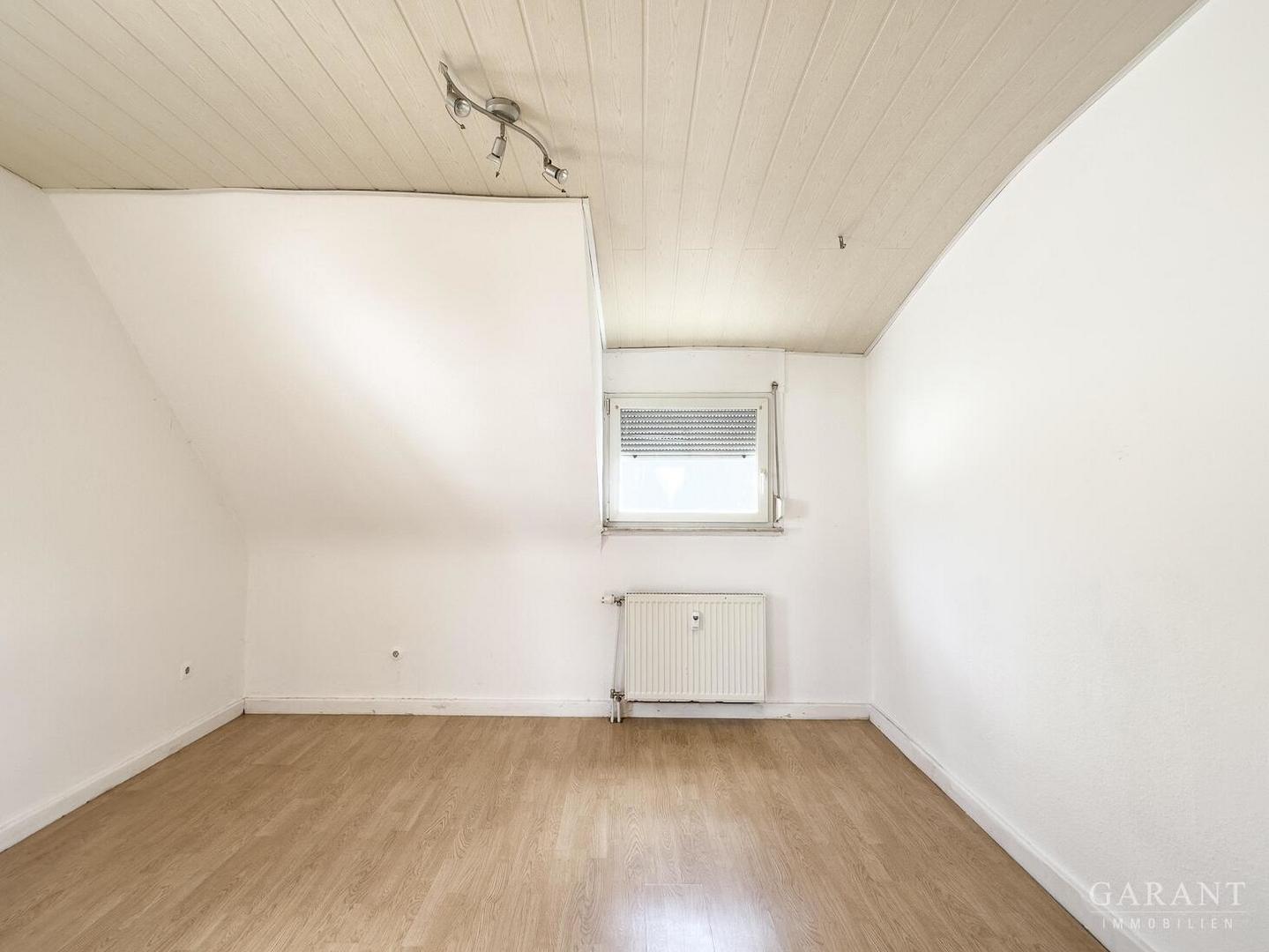 Zimmer Wohnung oben