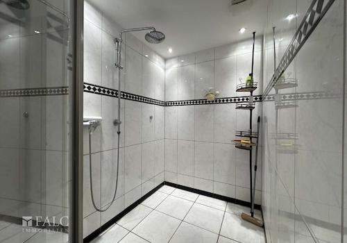Dusche