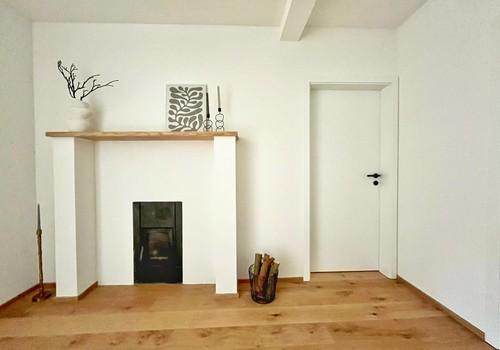 Kamin im Flur