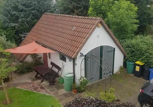 Nebengebäude (Garage)
