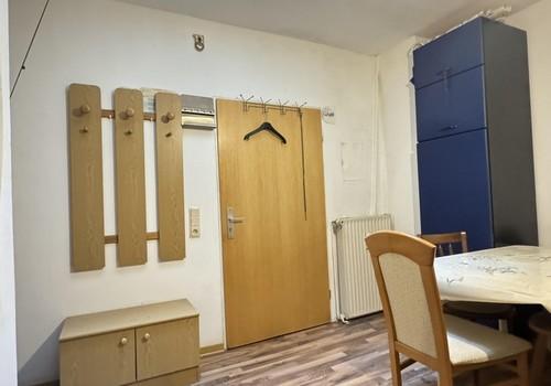 Garderobe /Eingang/Kühlschrank