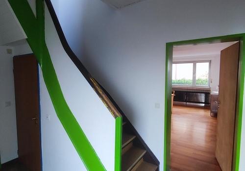 Flur unten & Treppe