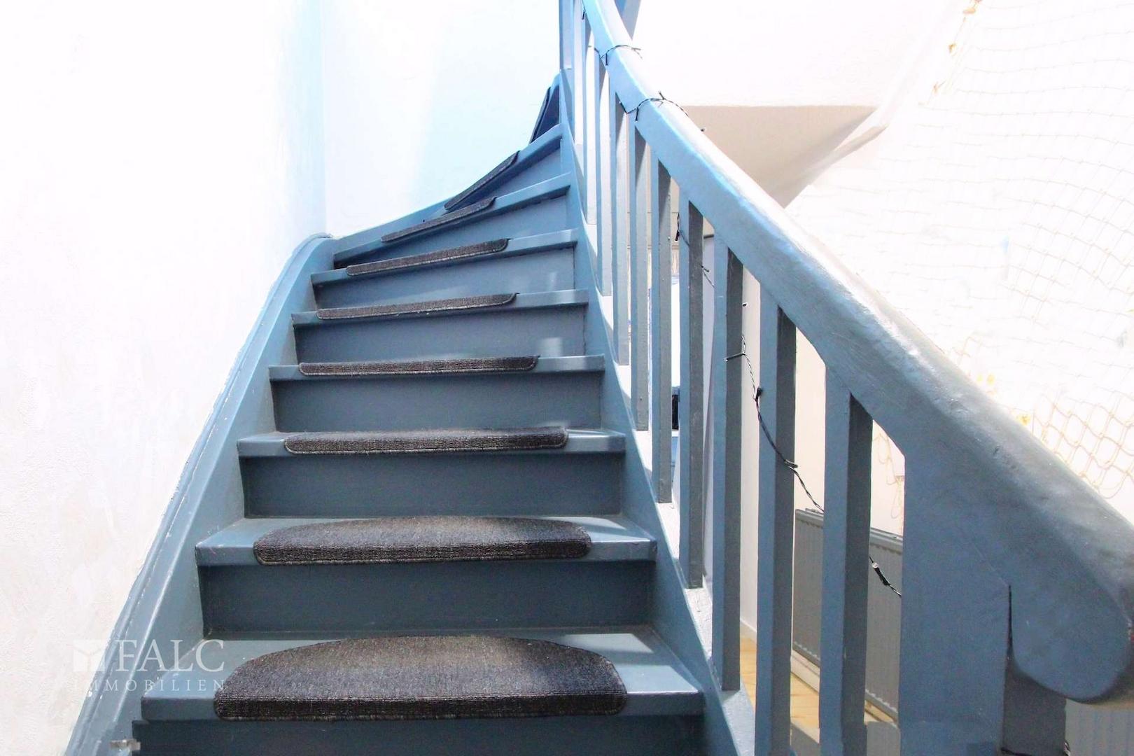Schöne Holztreppe