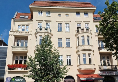 Gebäude