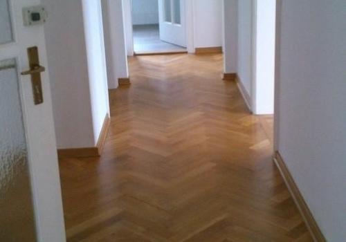 1. Etage Flur, Parkett