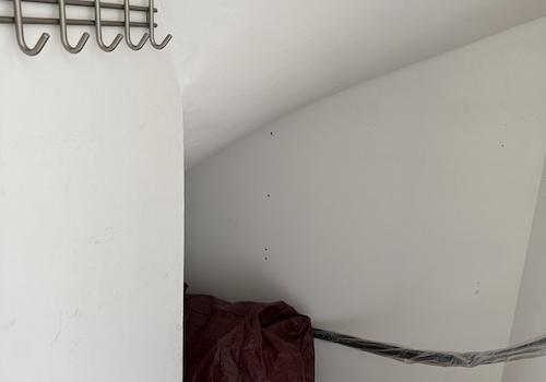 DG: Abstellraum unter Treppe 2