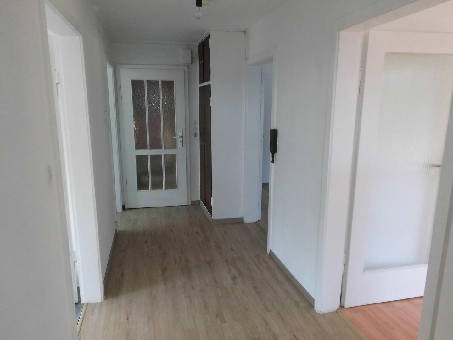 Wohnungsflur DG