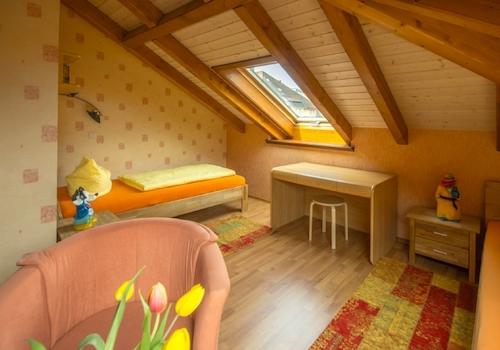 Schlafen 5 im neuen Zuhause (2)