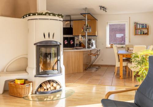 Stilvolles Einfamilienhaus mit traumhaftem Ausblick, Doppelgarage & Vollunterkellerung