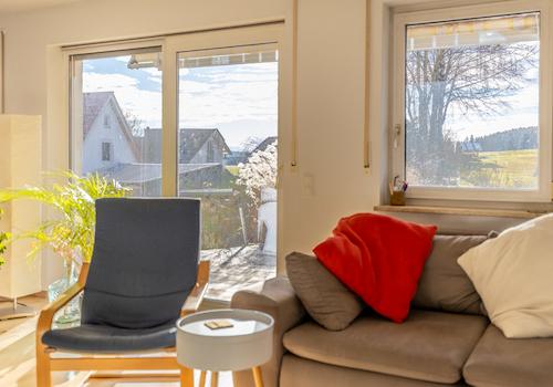 Stilvolles Einfamilienhaus mit traumhaftem Ausblick, Doppelgarage & Vollunterkellerung
