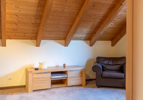 Stilvolles Einfamilienhaus mit traumhaftem Ausblick, Doppelgarage & Vollunterkellerung
