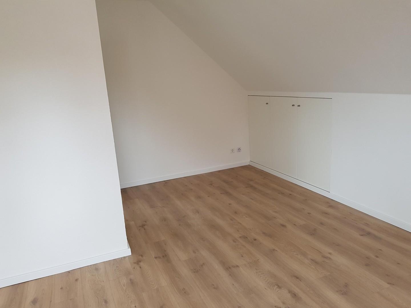 Detail Kizi mit Einbauschrank