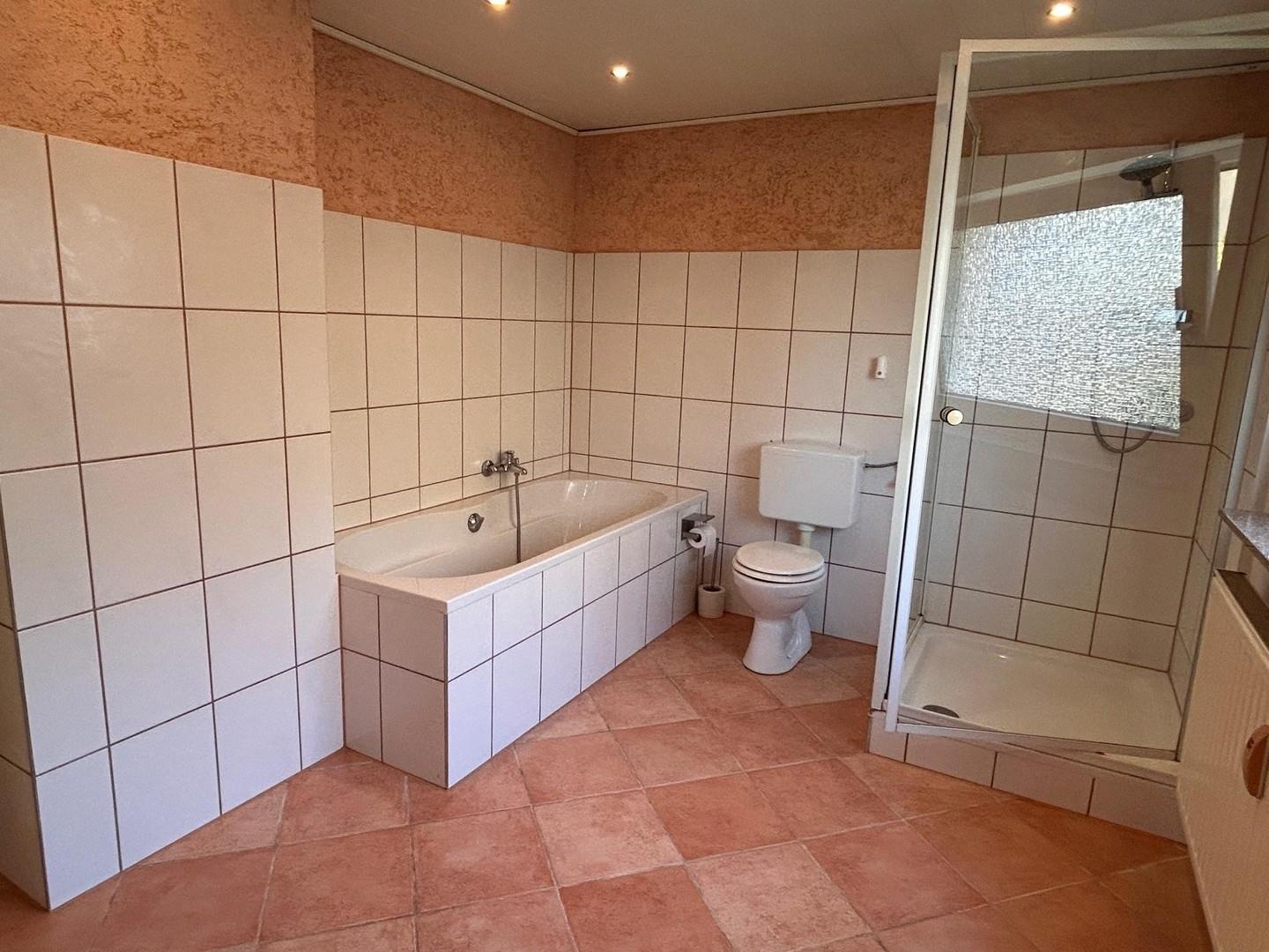 Bad große Wohnung_2