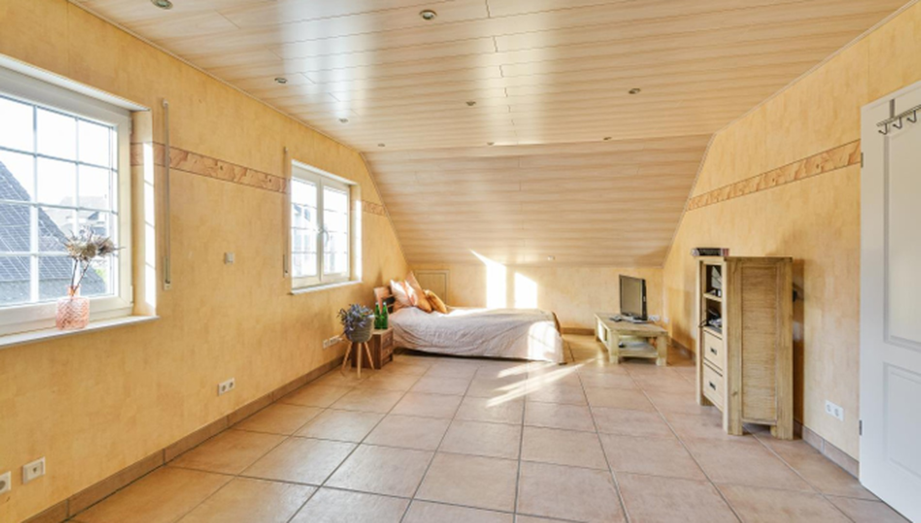 Großes Studio / Kinderzimmer