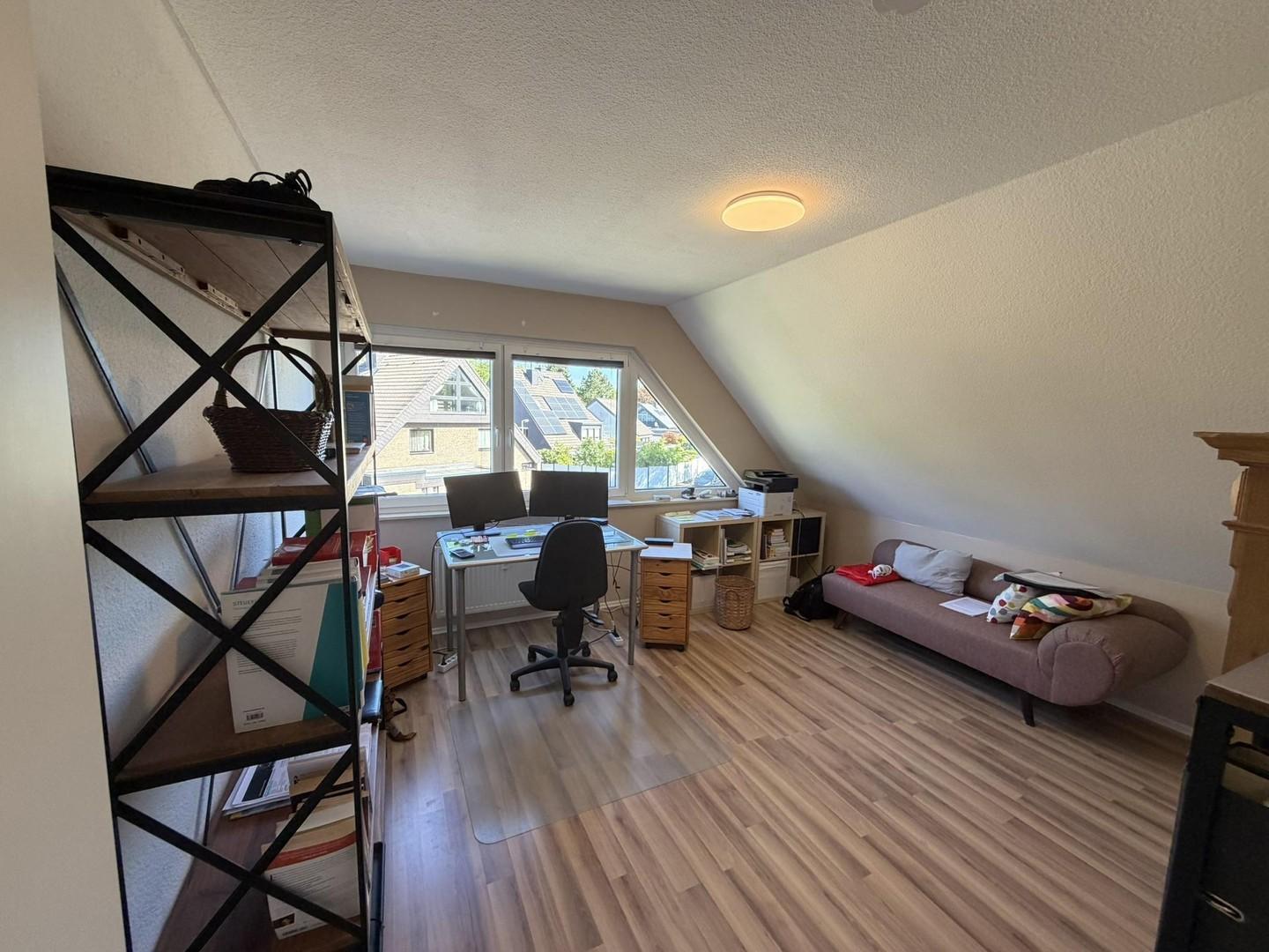 Schlafzimmer / Büro 2