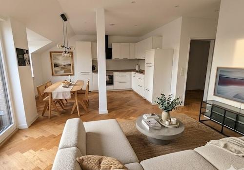 Wohnzimmer / Essbereich 