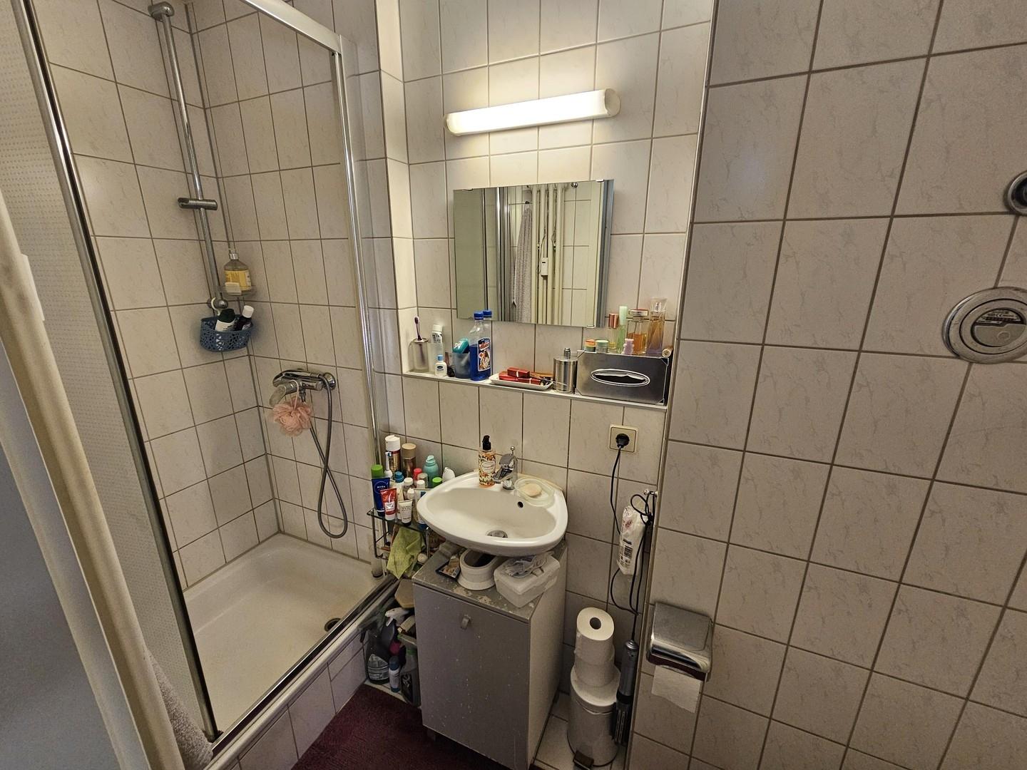 Dusche und WC (1)