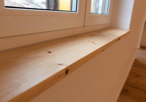 Zirbenholzfensterbank