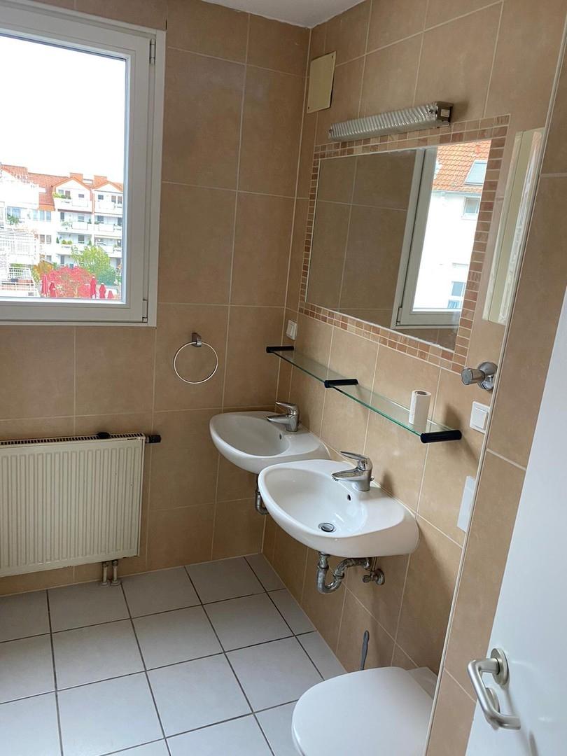 Bad mit 2 Waschbecken