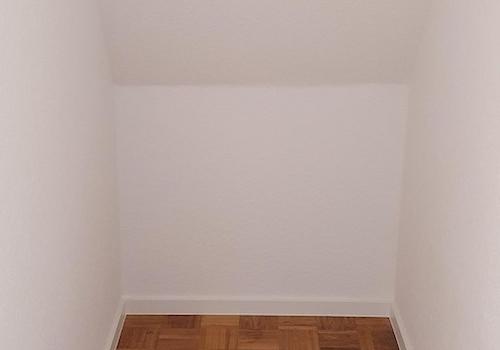 Kleiderschrank/ Kammer