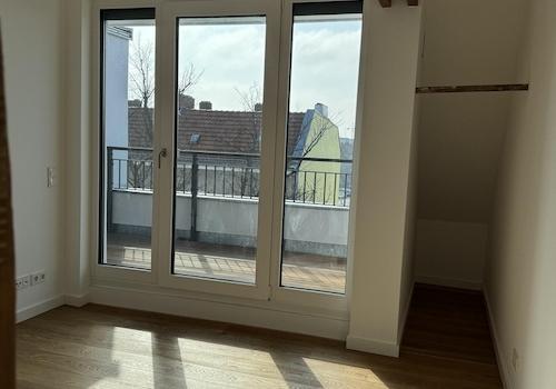 Zimmer 2 - Blick zur Terrasse
