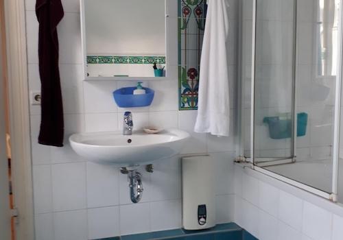 Waschbecken Durchlauferhitzer