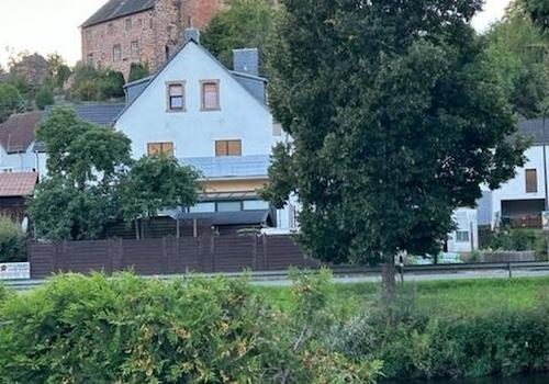 Bertradaburg bei Tag