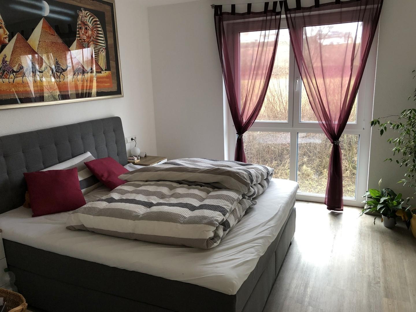 Schlafzimmer 1 
