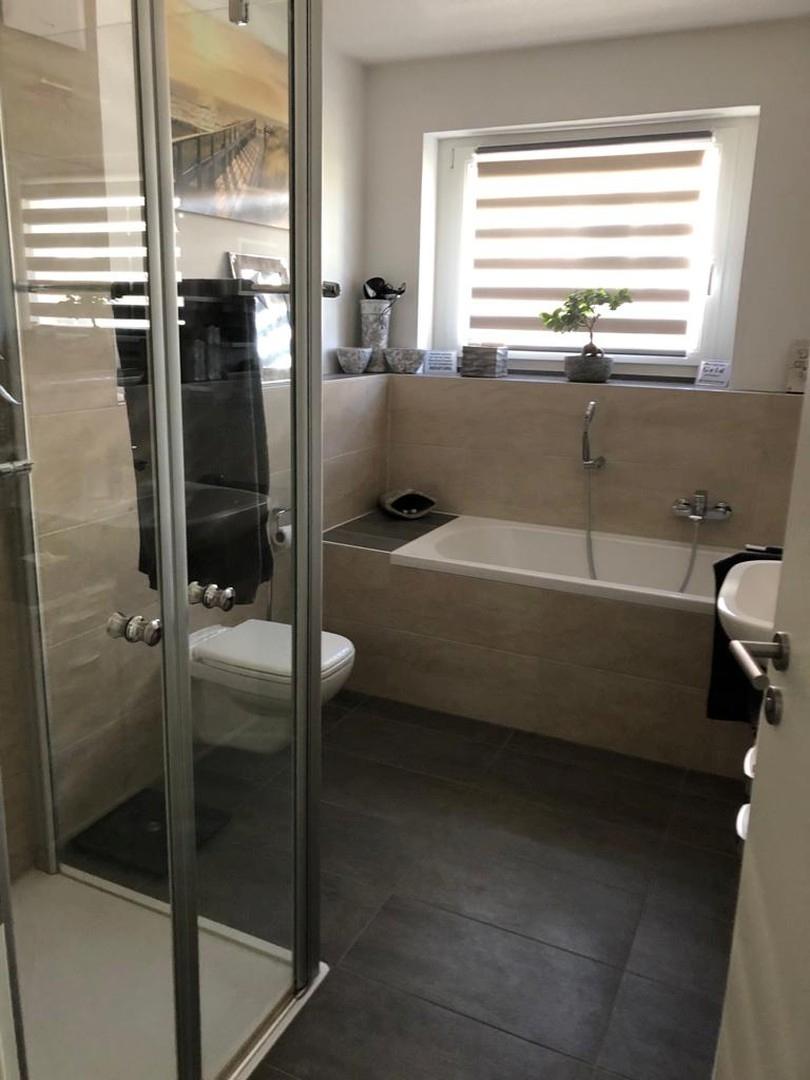 Bad / Dusche / Badewanne 