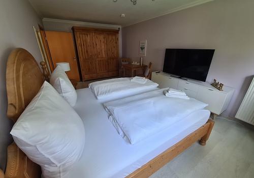Großes Schlafzimmer