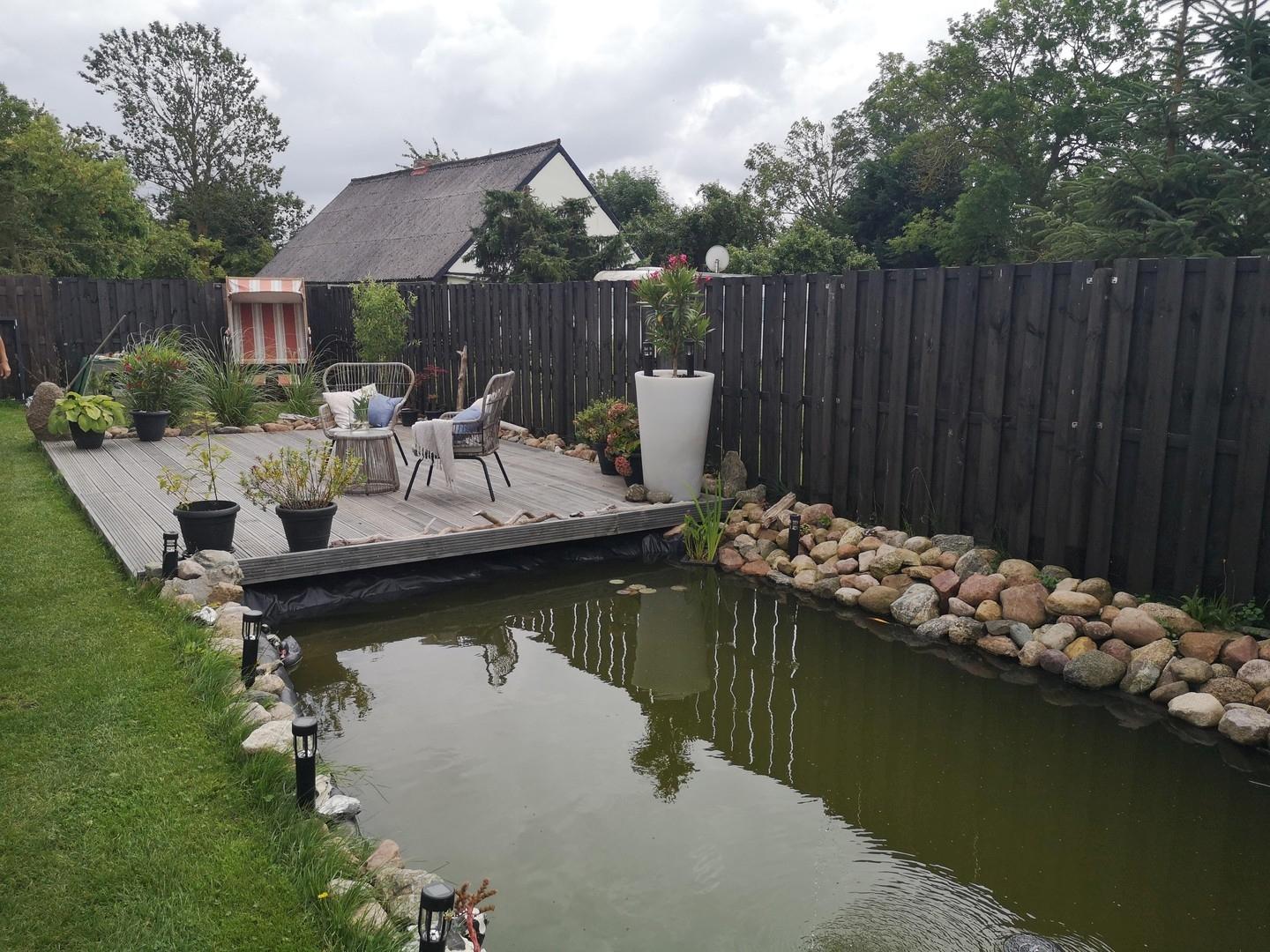 Garten mit Teich 