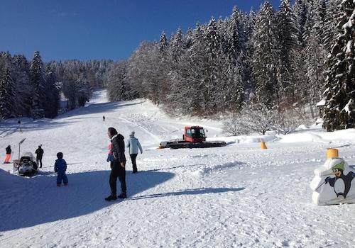 Skilift und Langlaufloipen