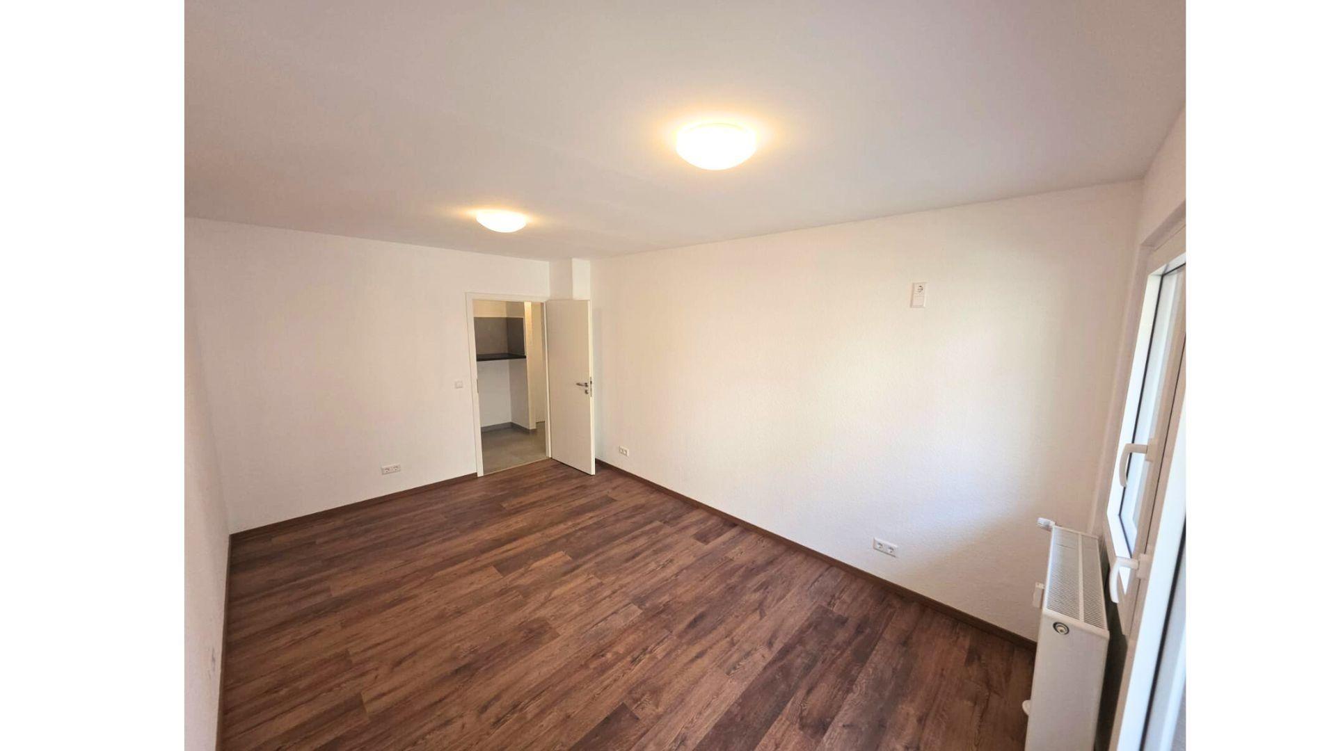 Helles Zimmer 2 mit Balkon